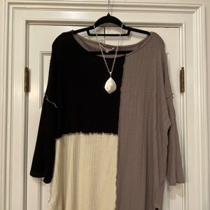 Lightweight Tunic Knit Sweater - Size Large‎